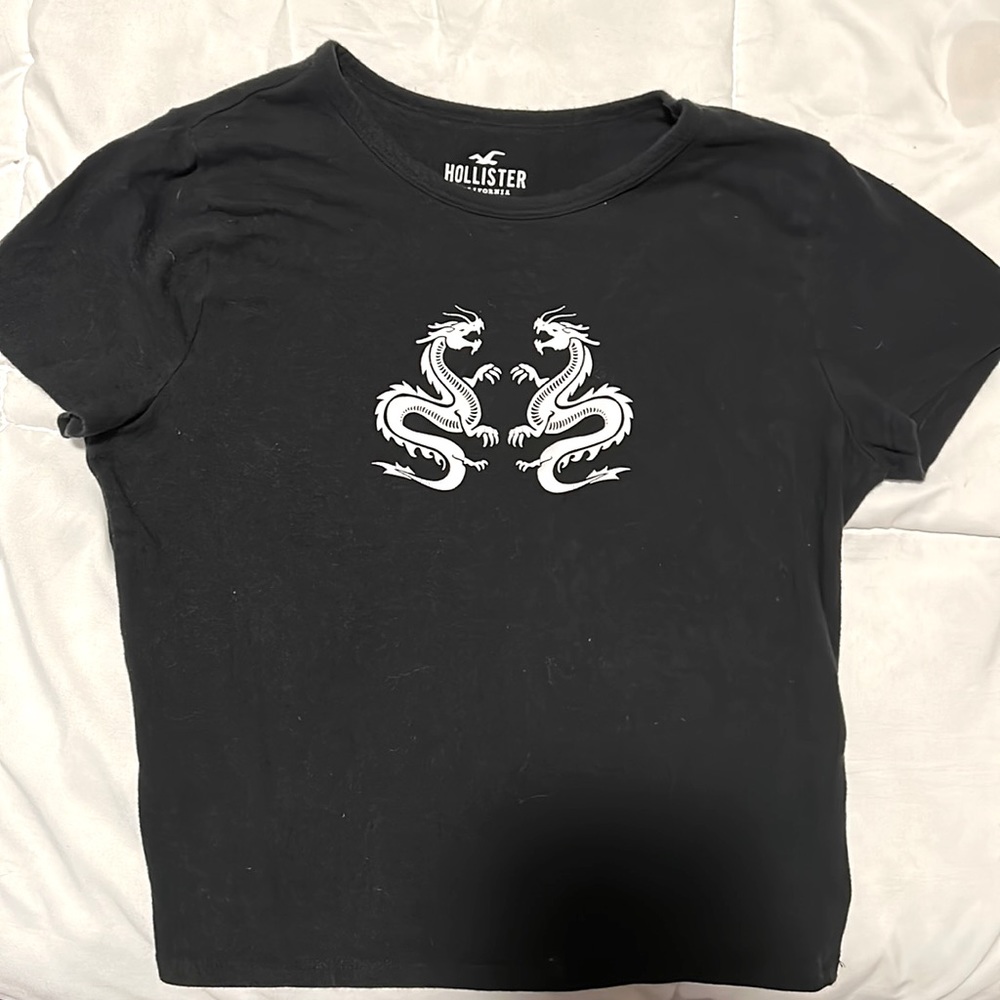 cute holister tee